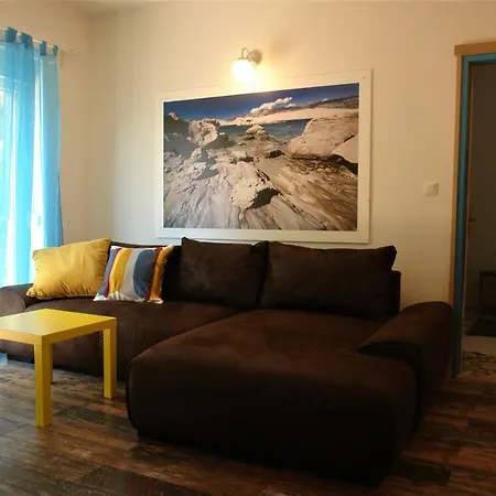 Quercus Apartment Stara Baska Exterior photo
